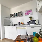 Rentenerife Medano Relax شقة